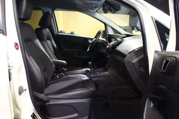Ford EcoSport 2017 - 10700 EUR, 125000 km - AUTO.MOTO.pt - 125000km - foto 15 de 24