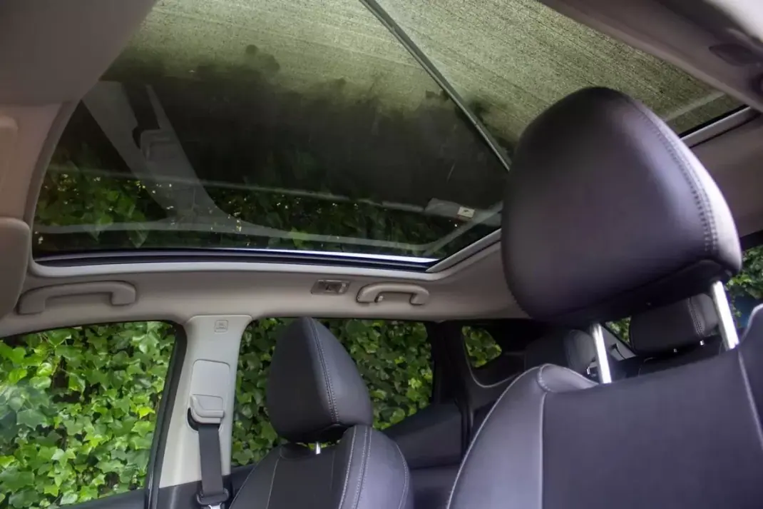 Nissan Qashqai 2017 - 17500 EUR, 127700 km - AUTO.MOTO.pt - 127700km - foto 11 de 20