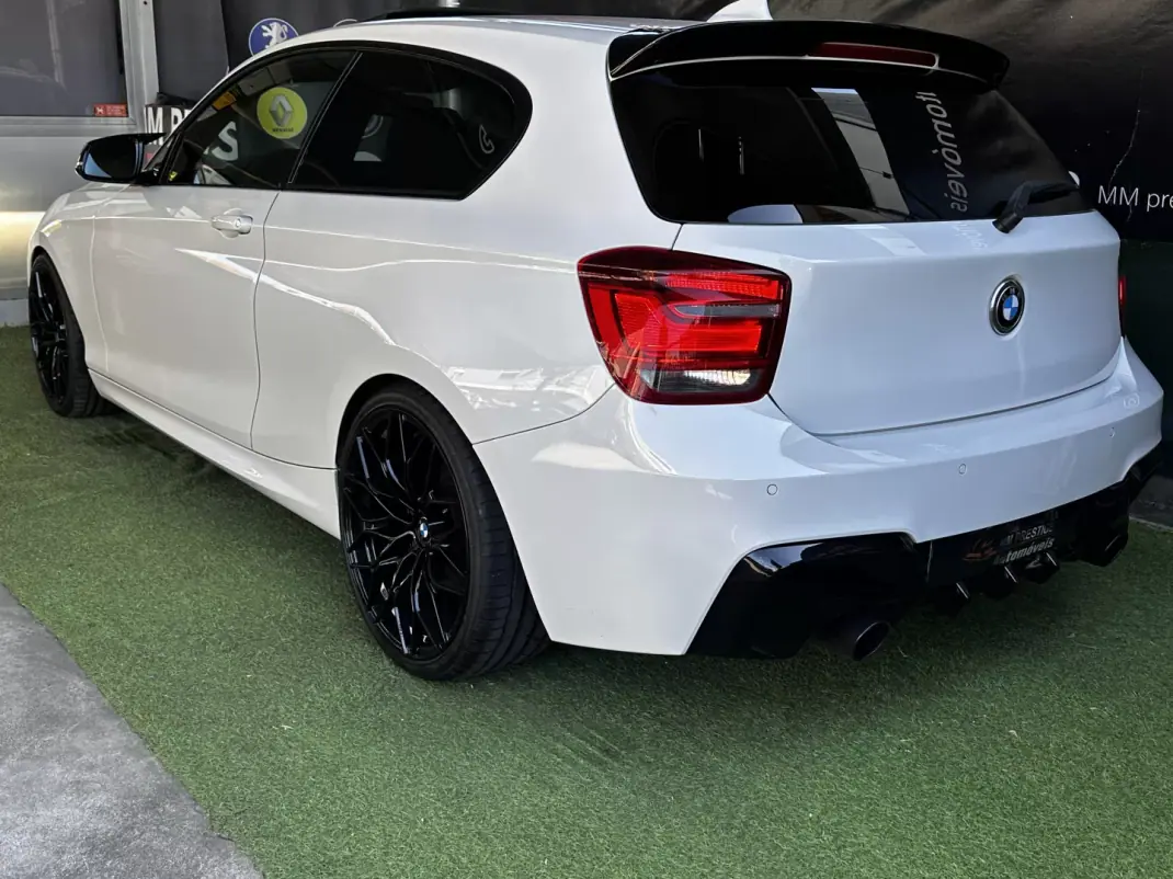 BMW 120 2013 - 18500 EUR, 225000 km - AUTO.MOTO.pt - 225000km - foto 16 de 39