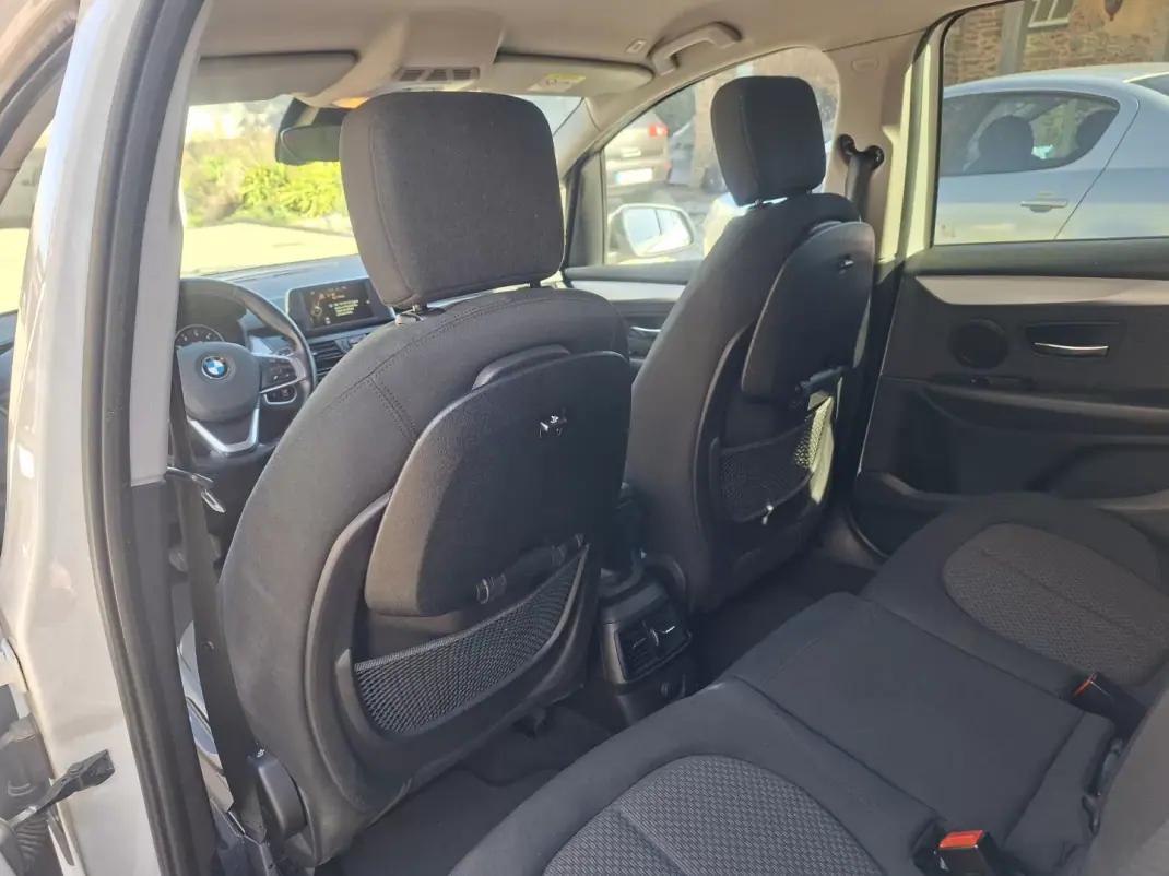 BMW 216 Gran Tourer 2015 - 9950 EUR, 275070 km - 275070km - foto 12 de 21