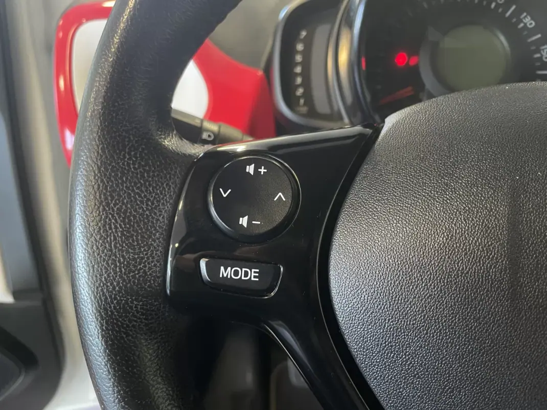 Citroën C1 2021 - 11750 EUR, 89457 km - AUTO.MOTO.pt - 89457km - foto 13 de 19