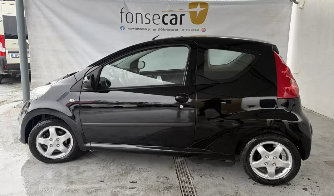 Peugeot 107 2007 - 8490 EUR, 51827 km - AUTO.MOTO.pt - 51827km - foto 3 de 14