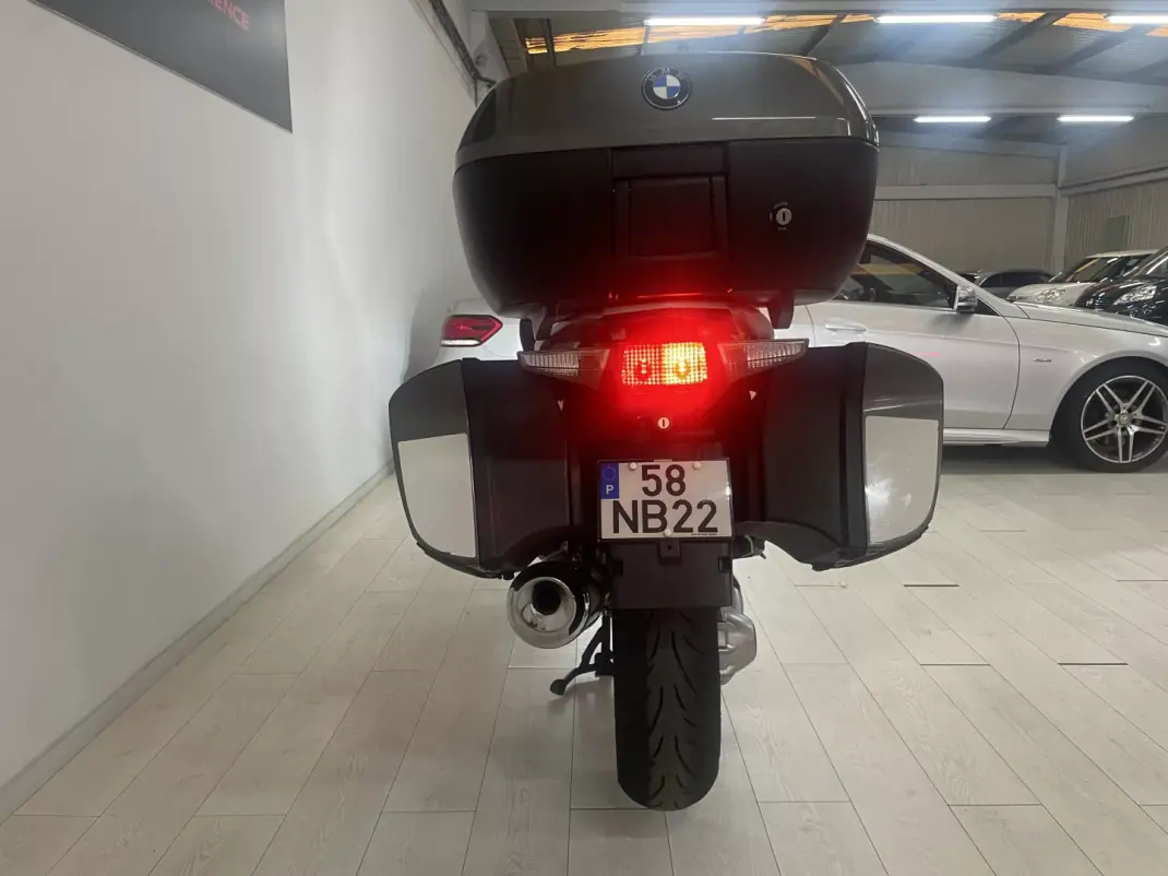 BMW R 1200 RT 2012 - 7950 EUR, 139370 km - 139370km - foto 8 de 21