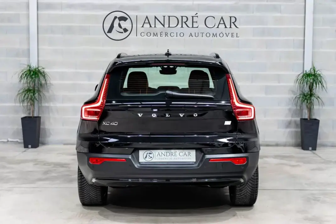 Volvo XC 40 2022 - 26950 EUR, 58976 km - AUTO.MOTO.pt - 58976km - foto 8 de 52
