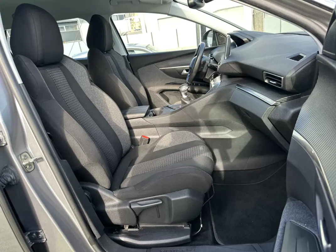 Peugeot 5008 2017 - 14900 EUR, 200000 km - 200000km - foto 32 de 63