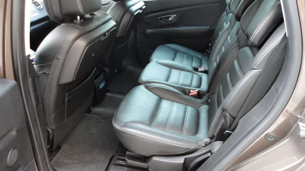 Renault Grand Scénic 2018 - 15500 EUR, 500000 km - 500000km - foto 22 de 33