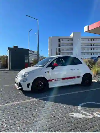 Abarth 595 2019 — foto 5 de 6