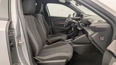 Peugeot 2008 2023 - 23250 EUR, 15392 km - AUTO.MOTO.pt - 15392km - foto 17 de 21