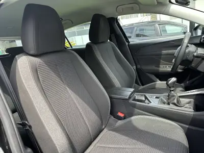 Peugeot 308 2022 - 22500 EUR, 170000 km - AUTO.MOTO.pt - 170000km - foto 55 de 60