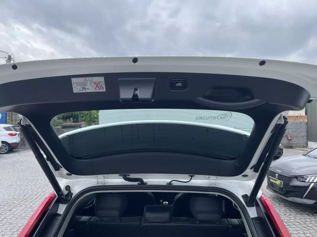 Kia Niro EV 2022 - 25850 EUR, 52642 km - AUTO.MOTO.pt - 52642km - foto 19 de 44