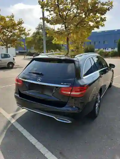 Mercedes-Benz C 220 2015 - 15000 EUR, 250000 km - foto 4 de 9