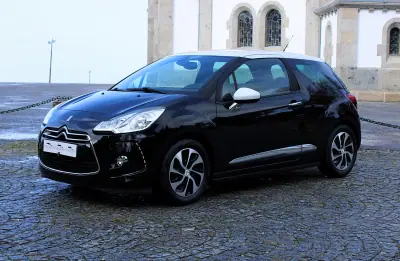 Citroën DS3 2012 - 8990 EUR, 207000 km - AUTO.MOTO.pt - 207000km - foto 5 de 27