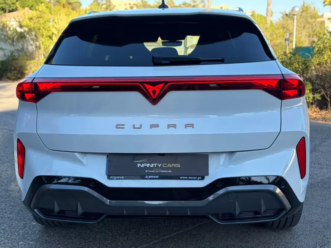 Cupra Terramar 2025 - 37999 EUR, 27000 km - 27000km - foto 5 de 20