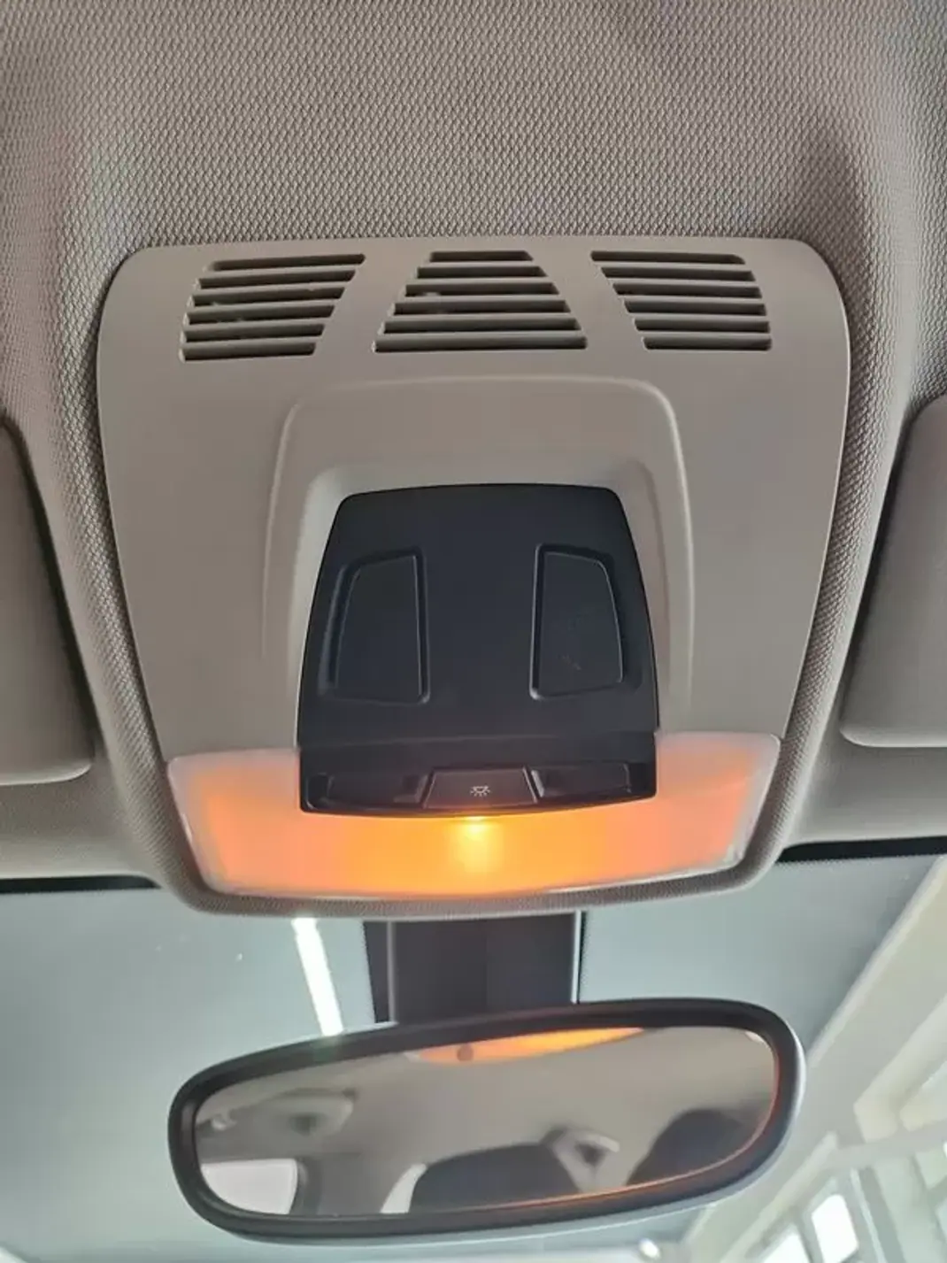 BMW 116 2013 - 10500 EUR, 215000 km - AUTO.MOTO.pt - 215000km - foto 33 de 33