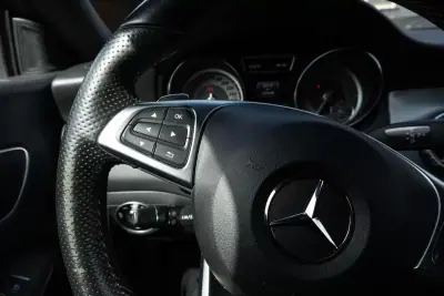 Mercedes-Benz CLA 220 2016 - 22999 EUR, 229658 km - AUTO.MOTO.pt - 229658km - foto 23 de 27