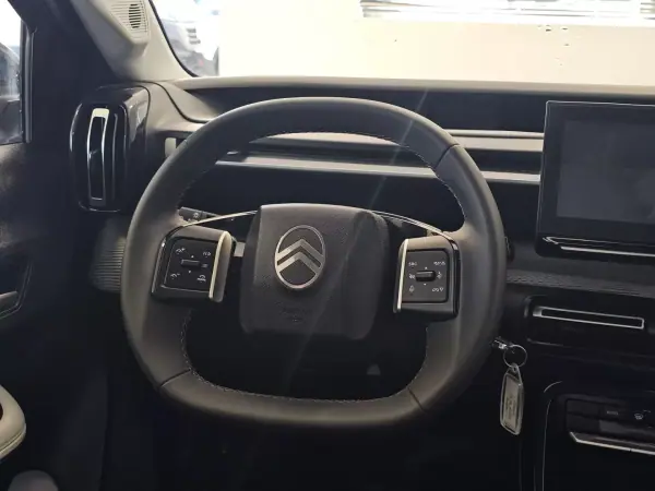 Citroën C3 2025 - 21900 EUR, 15121 km - AUTO.MOTO.pt - 15121km - foto 9 de 19