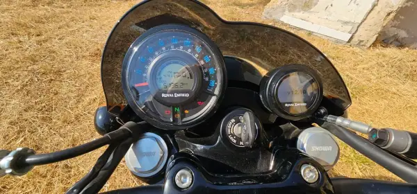 Royal Enfield Shotgum 2024 - 5999 EUR, 5200 km - AUTO.MOTO.pt - 5200km - foto 27 de 33