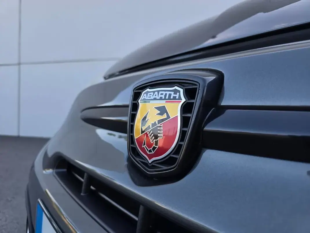 Abarth 595 2018 - 19750 EUR, 60400 km - 60400km - foto 34 de 40