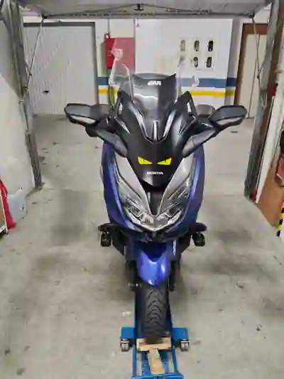 Honda Forza ABS 2021 - 5500 EUR, 30000 km - 30000km - foto 2 de 5