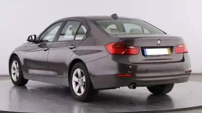 BMW 316 2012 - 12990 EUR, 169000 km - AUTO.MOTO.pt - 169000km - foto 3 de 8