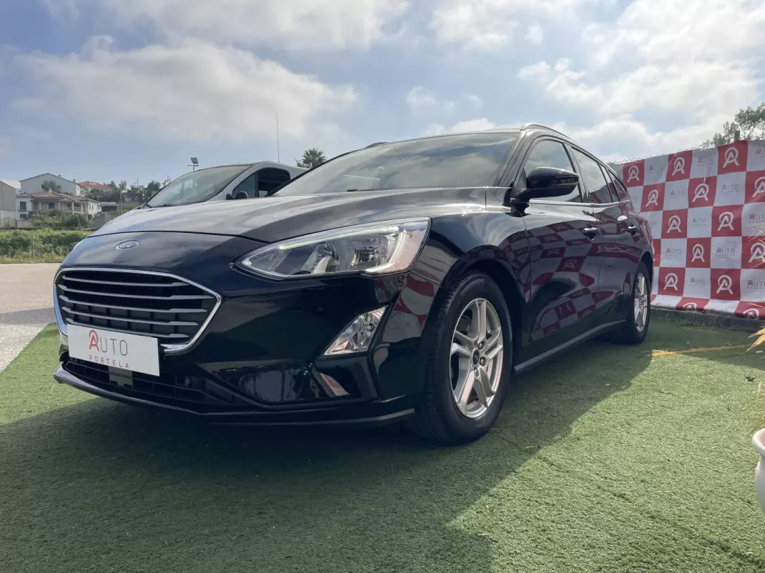 Ford Focus SW 2019 - 13990 EUR, 158295 km - AUTO.MOTO.pt - 158295km - foto 5 de 20