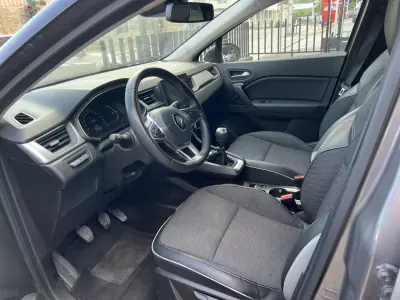 Renault Captur 2023 - 17399 EUR, 88500 km - AUTO.MOTO.pt - 88500km - foto 8 de 16