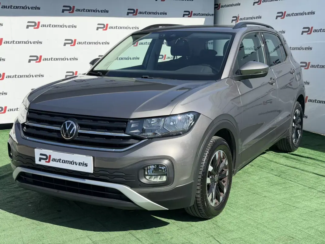 Volkswagen T-Cross 2021 - 17990 EUR, 55000 km - AUTO.MOTO.pt - 55000km - foto 1 de 10