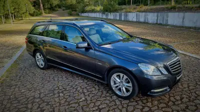 Mercedes-Benz E 220 2010 - 17450 EUR, 226000 km - AUTO.MOTO.pt - 226000km - foto 22 de 24