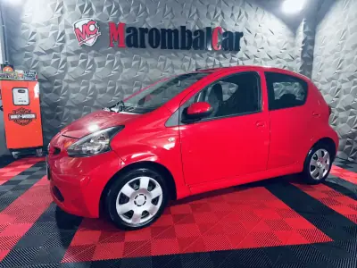 Toyota Aygo 2009 - 5250 EUR, 123137 km - AUTO.MOTO.pt - 123137km - foto 12 de 27
