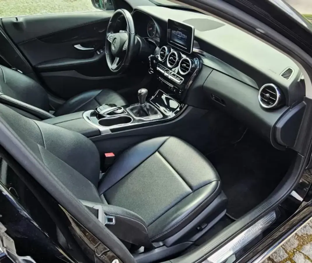 Mercedes-Benz C 180 2016 - 15000 EUR, 250000 km - 250000km - foto 5 de 30