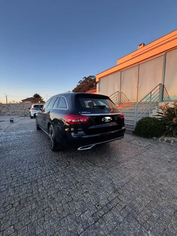 Mercedes-Benz C 300 2020 - 22899 EUR, 164949 km - AUTO.MOTO.pt - 164949km - foto 6 de 20