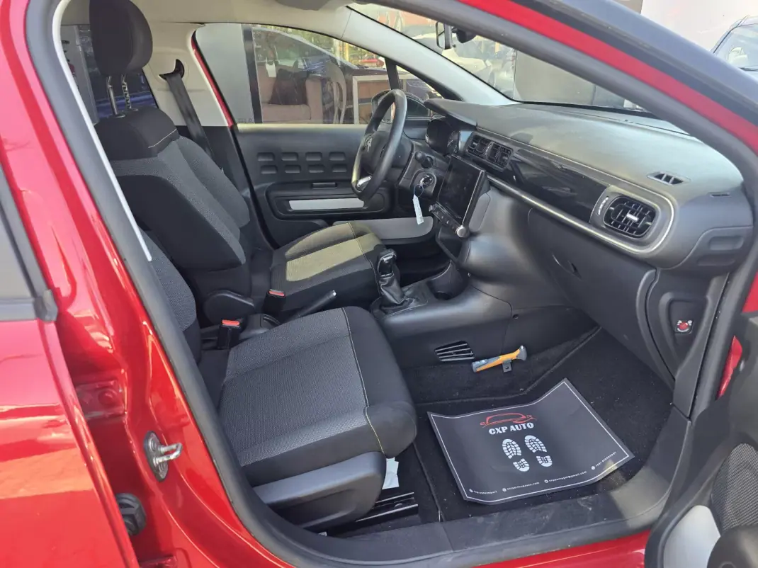 Citroën C3 2018 - 9900 EUR, 103000 km - AUTO.MOTO.pt - 103000km - foto 10 de 17