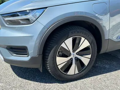 Volvo XC 40 2020 - 29900 EUR, 68976 km - AUTO.MOTO.pt - 68976km - foto 2 de 35