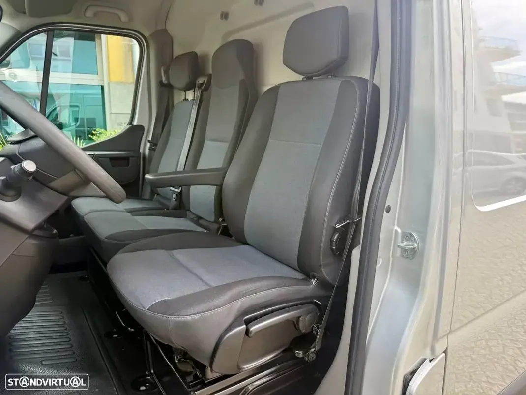 Renault Master 2.3 DCI L2H2 2020 - 17990 EUR, 144250 km - AUTO.MOTO.pt - 144250km - foto 7 de 38