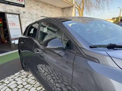 MG MG4 2022 - 18990 EUR, 77000 km - AUTO.MOTO.pt - 77000km - foto 24 de 36