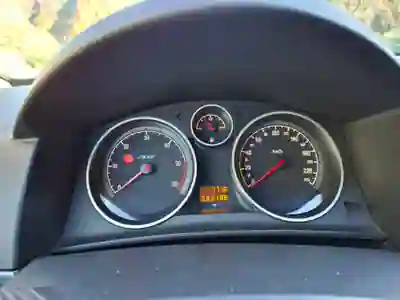 Opel Astra 2005 - 4500 EUR, 310000 km - AUTO.MOTO.pt - 310000km - foto 9 de 14