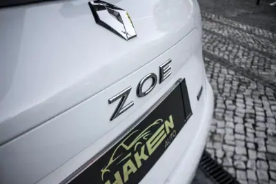 Renault Zoe 2020 - 12900 EUR, 44743 km - AUTO.MOTO.pt - 44743km - foto 12 de 38