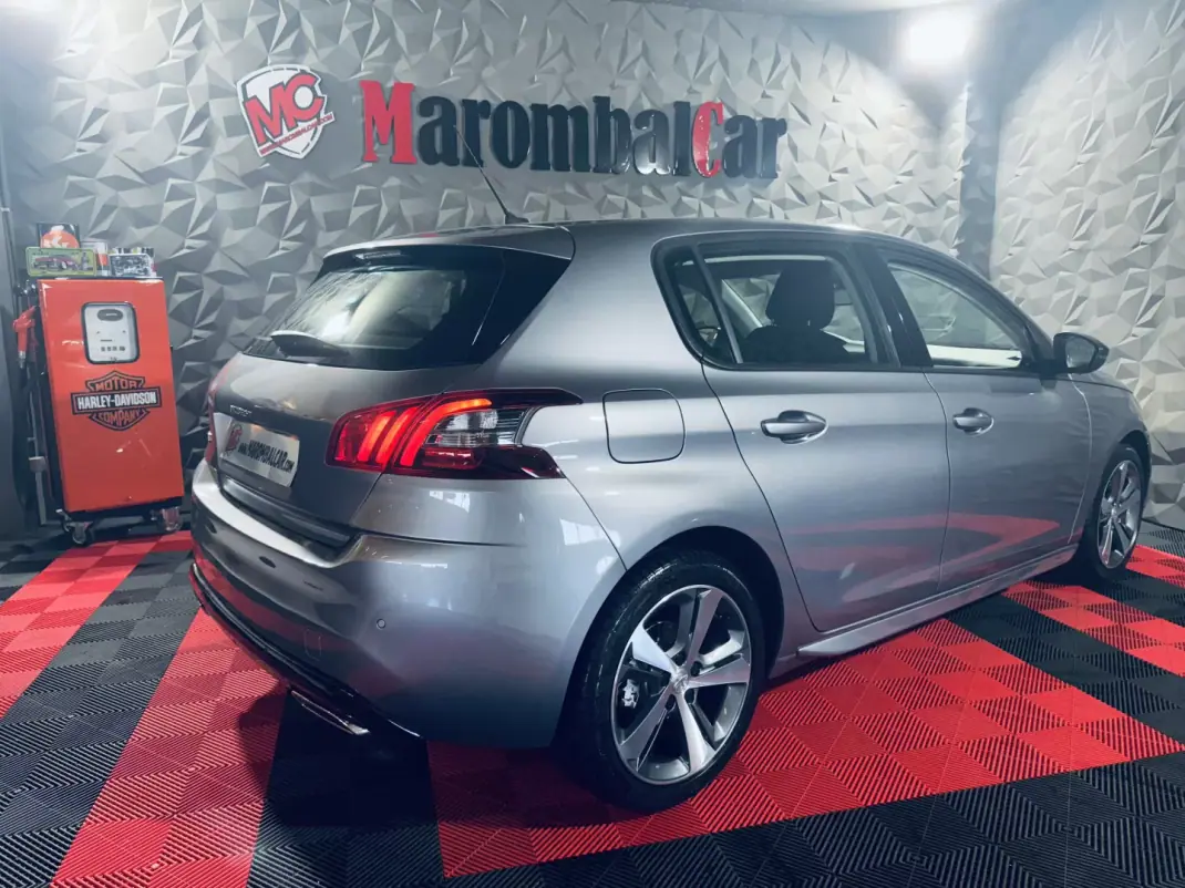 Peugeot 308 2018 - 11990 EUR, 139757 km - 139757km - foto 5 de 11