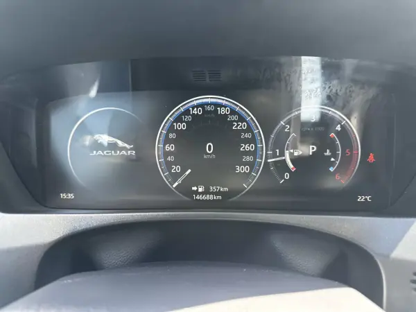 Jaguar F-Pace 2018 - 22500 EUR, 146000 km - AUTO.MOTO.pt - 146000km - foto 44 de 69