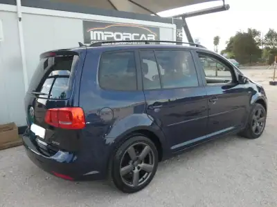 Volkswagen Touran 2012 - 16999 EUR, 182000 km - AUTO.MOTO.pt - 182000km - foto 8 de 28