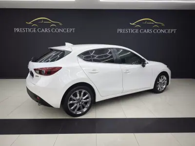 Mazda 3 2016 - 12450 EUR, 207205 km - AUTO.MOTO.pt - 207205km - foto 3 de 40