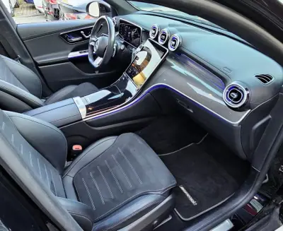 Mercedes-Benz GLC 220 2024 - 67500 EUR, 50000 km - AUTO.MOTO.pt - 50000km - foto 5 de 38