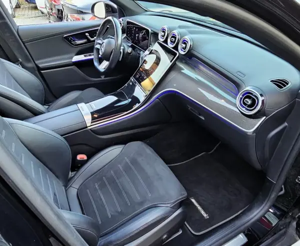 Mercedes-Benz GLC 220 2024 - 67500 EUR, 50000 km - AUTO.MOTO.pt - 50000km - foto 5 de 38