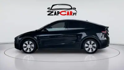 Tesla Model Y 2023 - 35900 EUR, 29800 km - AUTO.MOTO.pt - 29800km - foto 2 de 12