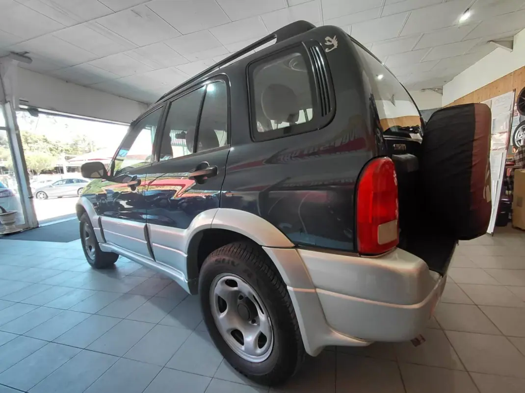 Suzuki Grand Vitara 1999 - 5900 EUR, 285000 km - AUTO.MOTO.pt - 285000km - foto 5 de 15