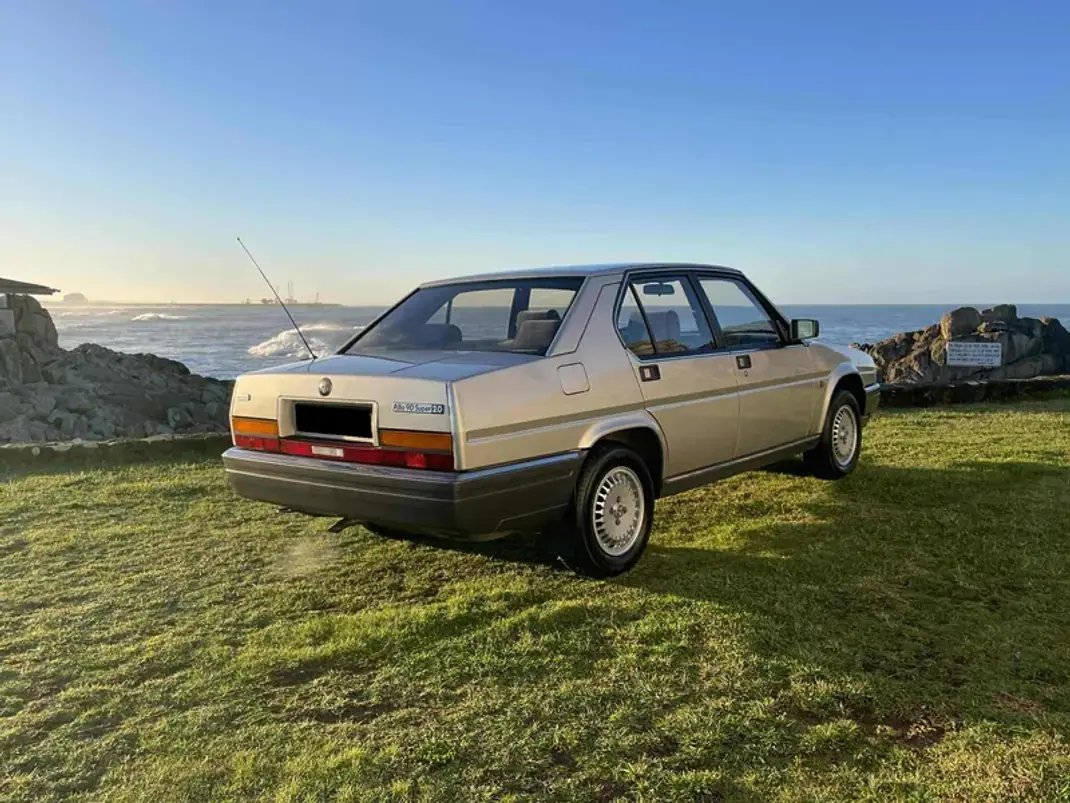 Alfa Romeo 90 1988 - 18900 EUR, 27700 km - 27700km - foto 53 de 60