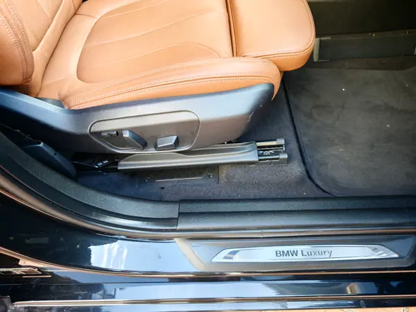 BMW 218 Active Tourer 2014 - 13990 EUR, 243000 km - AUTO.MOTO.pt - 243000km - foto 9 de 14