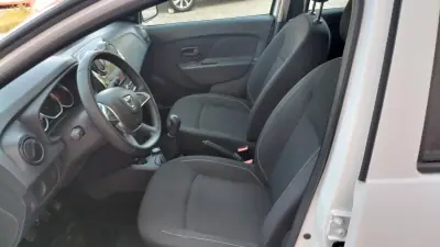 Dacia Sandero 2019 - 8950 EUR, 124000 km - AUTO.MOTO.pt - 124000km - foto 16 de 34