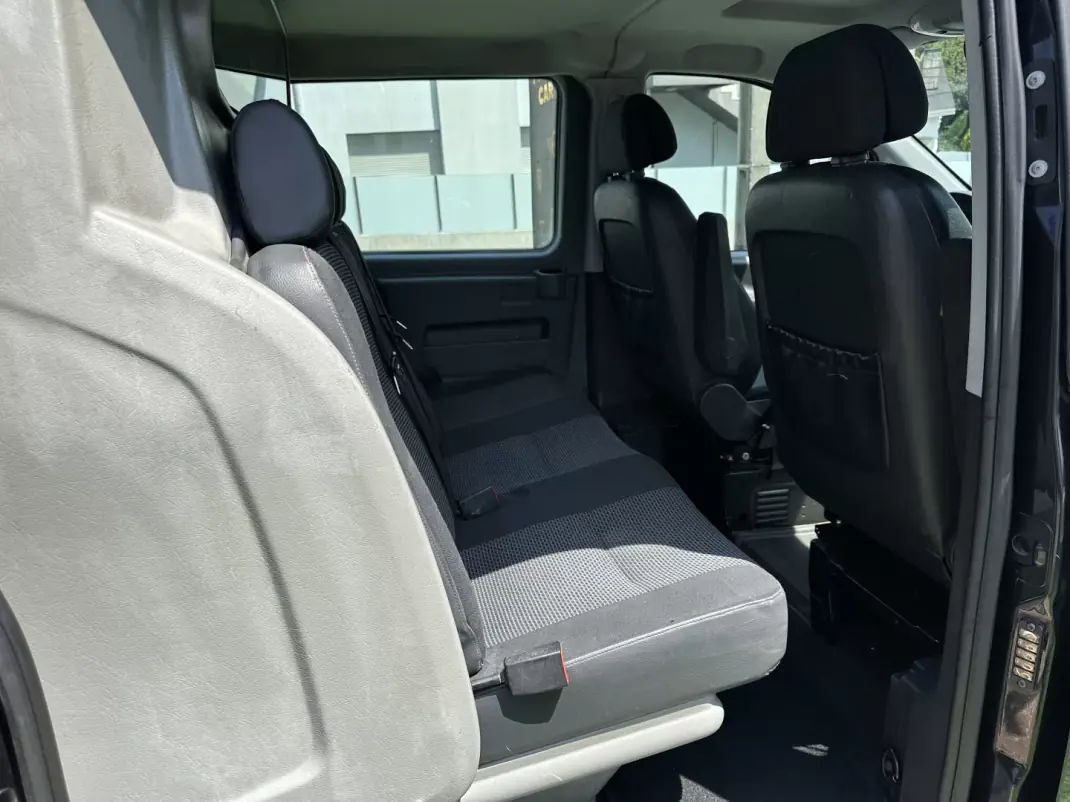 Mercedes-Benz Vito 2011 - 14900 EUR, 220000 km - 220000km - foto 17 de 20