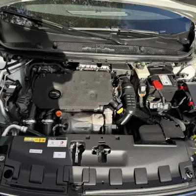 Peugeot 308 SW 2019 - 13990 EUR, 149000 km - AUTO.MOTO.pt - 149000km - foto 13 de 25